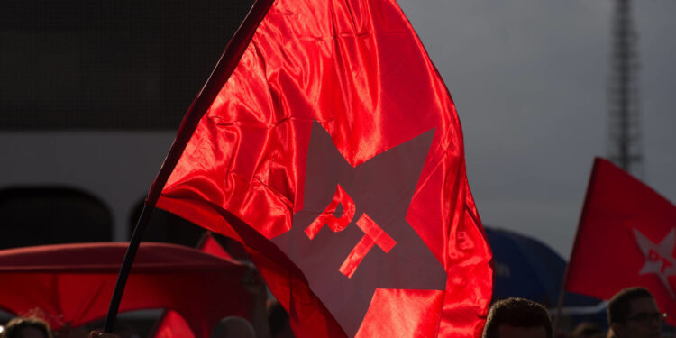 Em evento com Lula, presidente da Petrobras defende exploração na Foz do Amazonas: ‘Faremos tudo de forma extremamente segura’