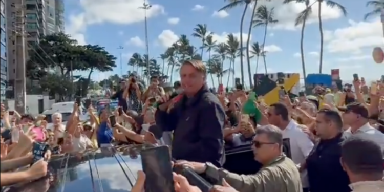 bolsonaro:-“se-lula-nao-teme-eleicao,-venha-disputar-comigo”