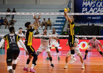 em-partida-equilibrada-goias-volei-perde-para-o-praia-por-3-sets-a-1