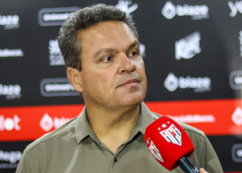 adson-batista-critica-atuacao-do-atletico-go:-“pior-partida-da-temporada”