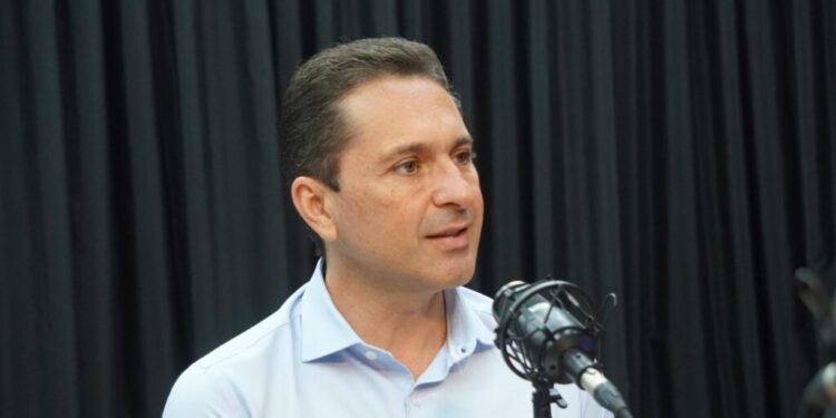 leandro-vilela-moderniza-iluminacao-publica-de-aparecida