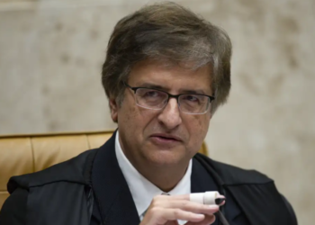 pgr-solicita-arquivamento-de-inquerito-contra-governador-do-df-por-8/1