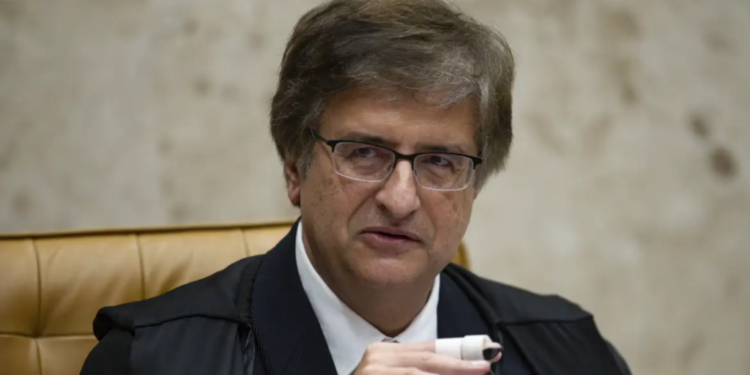 pgr-solicita-arquivamento-de-inquerito-contra-governador-do-df-por-8/1