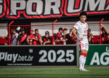 emerson-urso-sofre-lesao-no-tendao-de-aquiles-e-passara-por-cirurgia