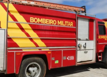 crianca-e-resgatada-apos-cair-em-sumidouro-de-4-metros-em-anapolis