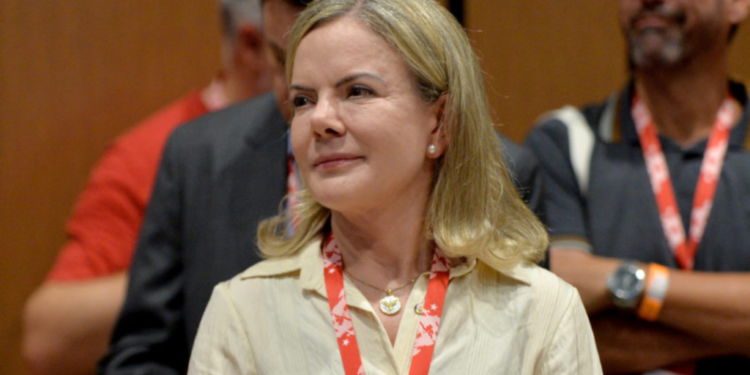 gleisi-hoffmann:-“vou-fazer-tudo-que-for-possivel-para-garantir-2026”
