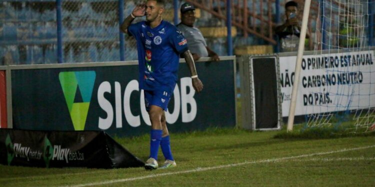 goianesia-estende-contrato-de-tres-atletas-pensando-na-serie-d
