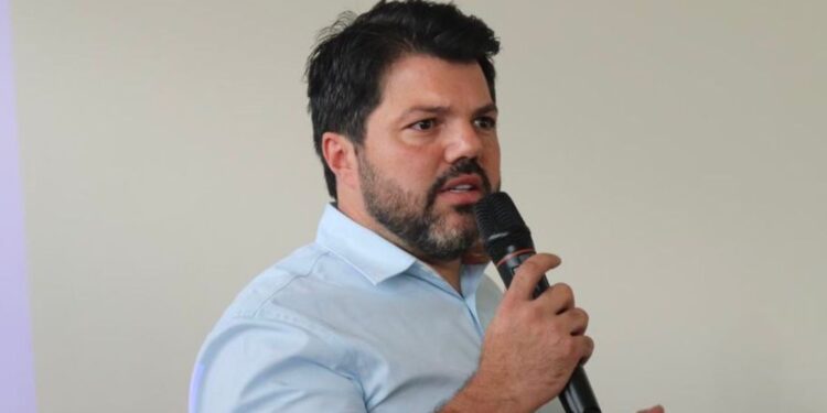 prefeito-de-anapolis,-marcio-correa,-volta-a-ser-internado-apos-um-novo-quadro-inflamatorio