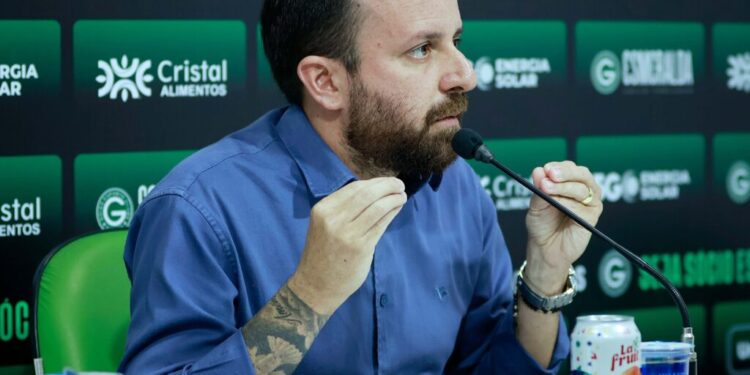 goias-se-pronuncia-sobre-escala-de-arbitragem-para-o-classico