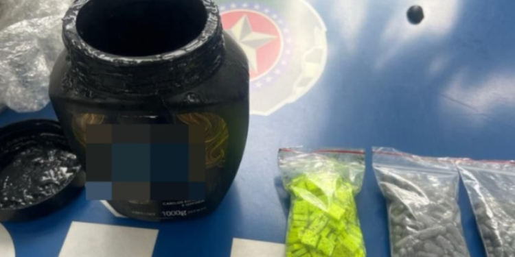 homem-esta-preso-em-goiania-ao-receber-ecstasy-pelos-correios