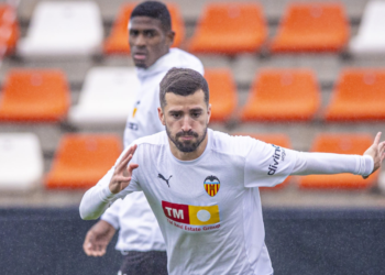 valencia-x-valladolid:-onde-assistir,-horario,-palpites-e-escalacoes