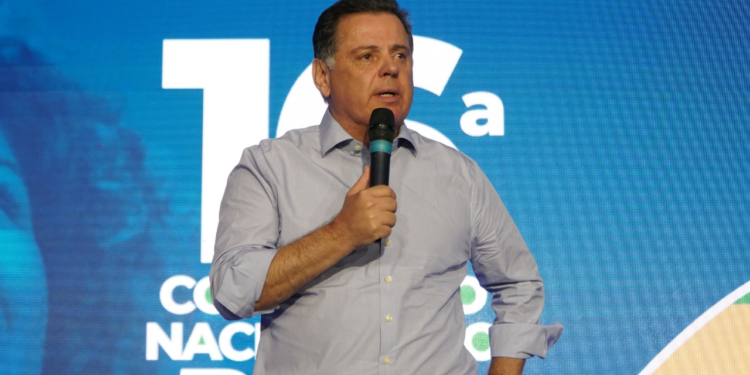 psdb-diz-que-“esta-vivo”,-mas-debandada-paulista-pode-ditar-cenario-nacional