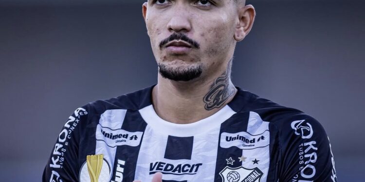 ruan-ribeiro-acerta-com-o-vila-nova-e-chega-a-goiania-nesta-semana