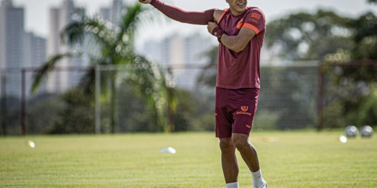 igor-henrique-retorna-aos-treinos-apos-internacao-por-pneumonia