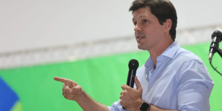 mdb-de-daniel-vilela-prepara-documento-para-“pensar-o-brasil”