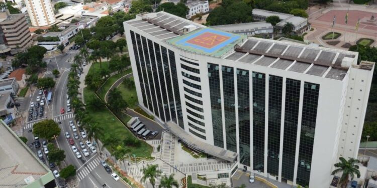 por-governabilidade,-prefeitos-trocam-pl-por-ub-em-goias