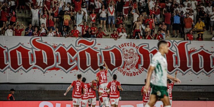 vila-nova-ultrapassa-10-mil-ingressos-vendidos-para-o-classico-contra-o-goias