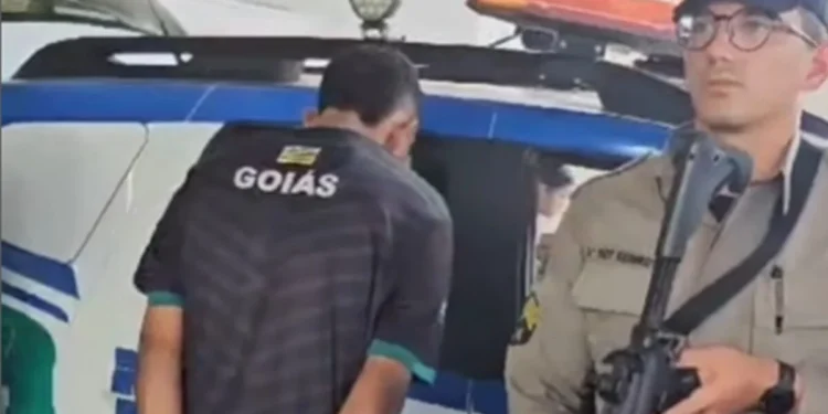 homem-invade-casa-da-ex-tenta-abusar-dela,-foge-com-bebe-e-e-preso-com-moto-roubada-em-goiania