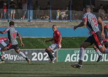 anapolis-vence-atletico-goianiense-por-3-a-2-e-e-o-primeiro-finalista-do-goianao-2025