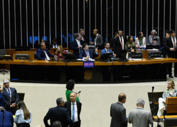 regras-para-emendas-sao-aprovadas-com-manobra-do-congresso