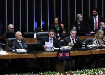 motta-diz-que-nao-ha-exilados-politicos-brasileiros