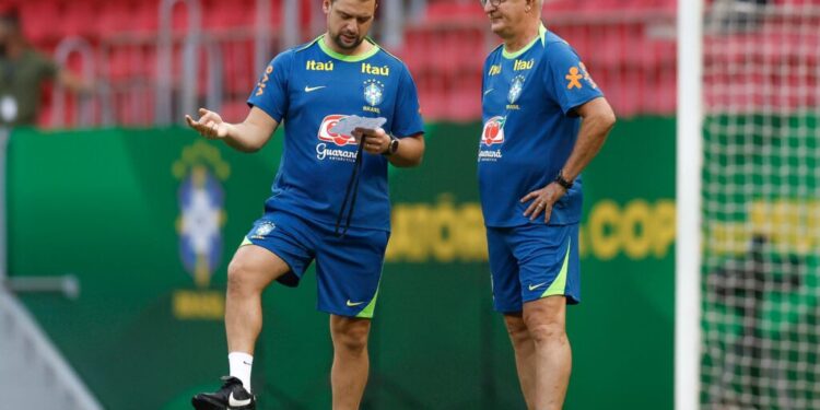 selecao-brasileira-entrar-no-4-4-2-contra-a-colombia