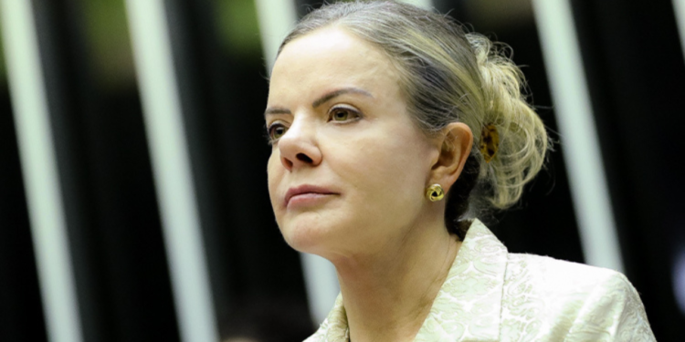 com-gleisi-a-frente,-governo-lula-intensifica-esforcos-para-aprovar-pec-da-seguranca-publica