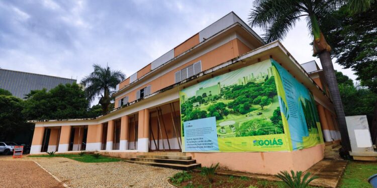 sera-restaurado-o-antigo-forum-na-praca-civica-em-goiania