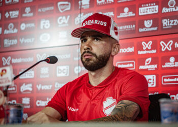 paulinho-deve-desfalcar-o-vila-nova-na-final-do-goianao