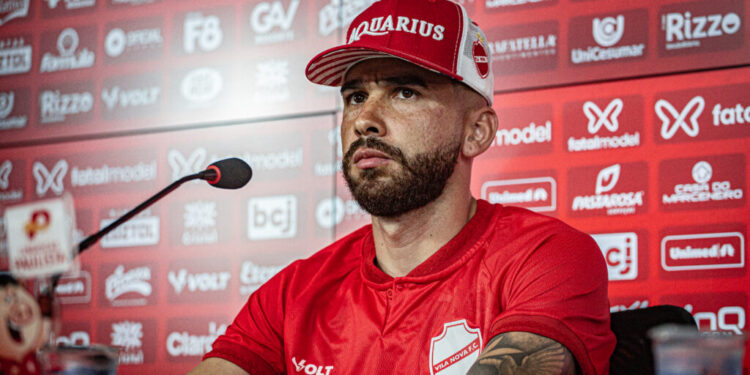 paulinho-deve-desfalcar-o-vila-nova-na-final-do-goianao