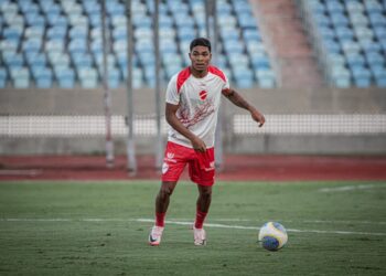 gustavo-paje-sofre-lesao-e-desfalca-o-vila-nova-na-final-do-goianao