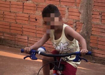 menino-de-4-anos-desaparece-em-plantacao-de-milho-e-e-resgatado-com-vida-em-goias