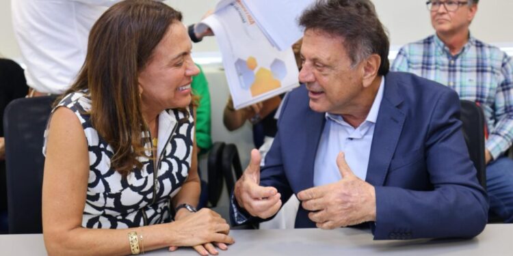 adib-discute-cronograma-de-obras-sociais-com-gracinha-caiado