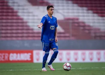 vila-nova-acerta-contratacao-do-zagueiro-weverton