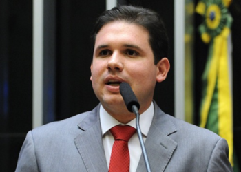 hugo-motta-sobre-pautar-projeto-de-anistia:-“no-momento-e-zero”