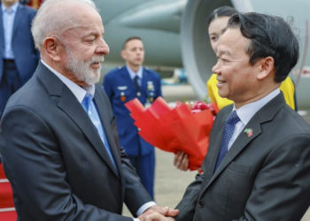 lula-desembarca-no-vietna-para-concluir-roteiro-na-asia