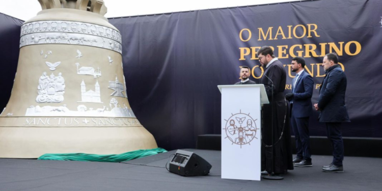 o-maior-sino-do-mundo ja-esta-a-caminho-de-trindade-e-deve-chegar-no-fim-de-maio