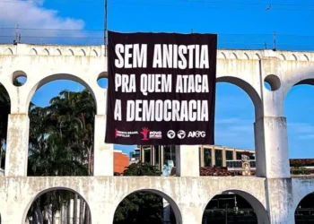 protestos-contra-anistia-de-condenados-do-8-de-janeiro-mobilizam-capitais