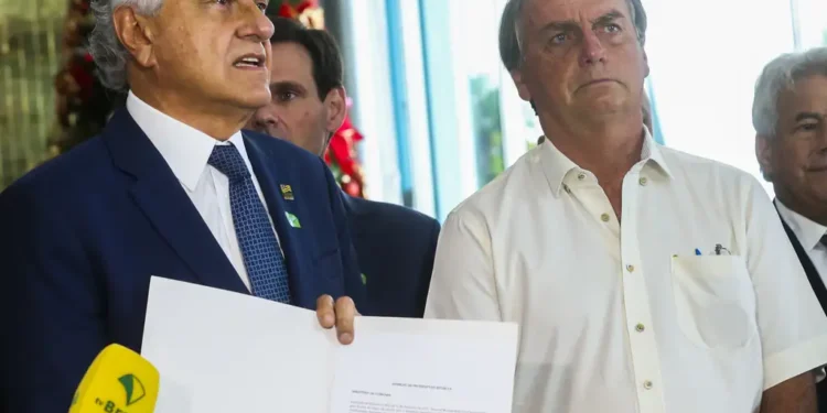 bolsonaro-critica-“ativismo-judicial-da-esquerda”-apos-inelegibilidade-de-marine-le-pen