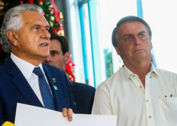 bolsonaro-liga-para-caiado,-mas-nao-comenta-lancamento-de-pre-campanha-do-governador