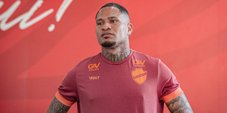 eric-davis-passa-por-exames-e-pode-avancar-na-recuperacao