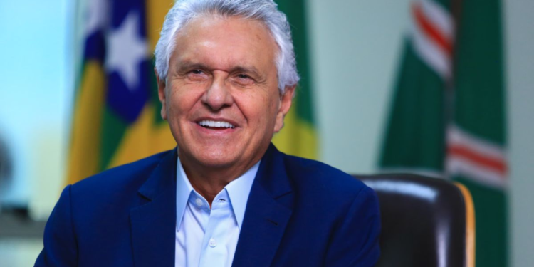 caiado-viaja-a-salvador-para-lancar-pre-campanha-a-presidencia