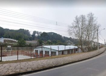 professora-e-esfaqueada-por-alunos-em-escola-do-rio-grande-do-sul