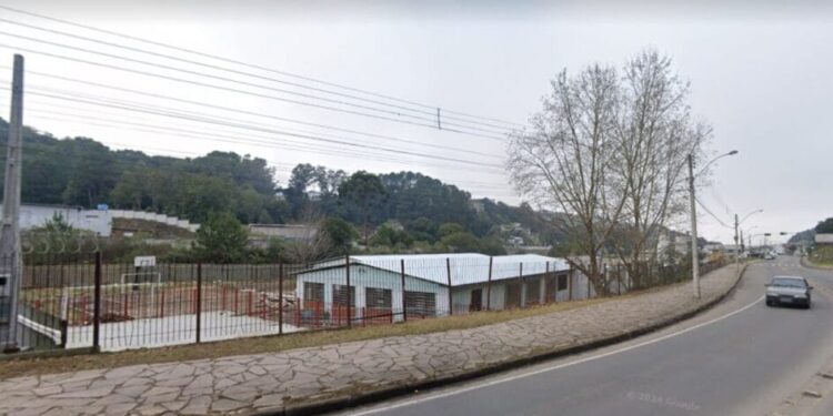 professora-e-esfaqueada-por-alunos-em-escola-do-rio-grande-do-sul