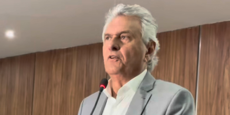 em-salvador,-caiado-fala-de-bolsonaro-como-“carta-forte”-e-defende-pluralidade-na-direita-em-2026