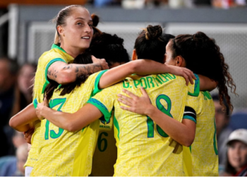 selecao-feminina-vence-de-virada-e-quebra-tabu-de-10-anos-contra-os-estados-unidos