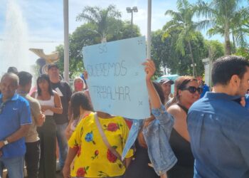 mobilizacao-dos-ambulantes-coloca-a-gestao-de-mabel-sob-pressao