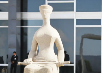 stf-publica-decisao-que-tornou-bolsonaro-reu-por-tentativa-de-golpe