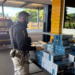 prf-intercepta-caminhonete-com-2-mil-macos-de-cigarros-contrabandeados-em-goias
