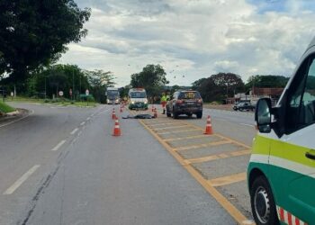 ciclista-morre-apos-colisao-com-caminhao-na-br-153,-em-santa-tereza-de-goias